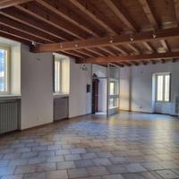 LOCALE COMMERCIALE A MAPELLO