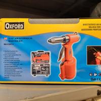 Rivettatrice ad aria e mini sega circolare ricaric