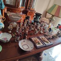 collezione oggettistica e capodimonte