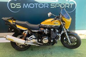 Yamaha XJR 1200