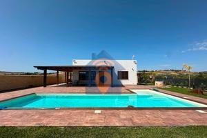 Portopalo Villa Con Spazio Esterno E Piscina