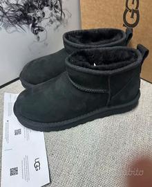 UGG CLASSIC ULTRA MINI (Nero / 38)