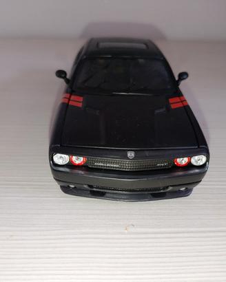 Dodge Challenger 1 24 Maisto Modellino Auto 