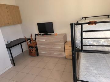 Camera singola con metro M5 sotto casa