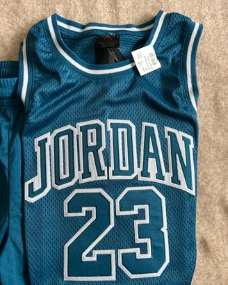 Completo Jordan blu