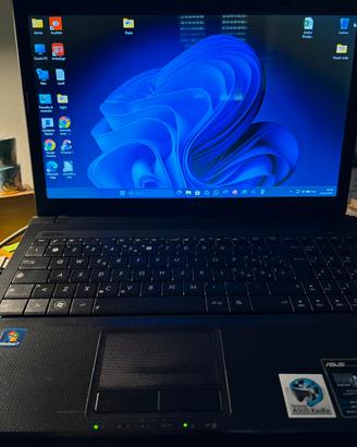 ASUS X54C – i3 2.4 GHz, 8GB RAM, SSD 250GB