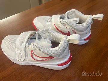 Scarpe Nike Hustle D11 n. 33