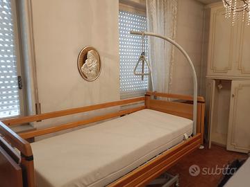 lettino elettrico per disabili
