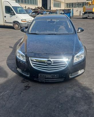 OPEL INSIGNA 2010 SOLO PER RICAMBI