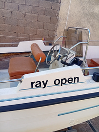 Barca a motore fuoribordo