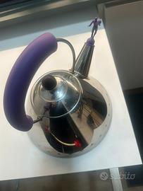 Alessi bollitore 3909 in acciaio di Michael Gravev