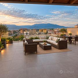 POMPEI – ELEGANTE APPARTAMENTO CON AMPIO TERRAZZO