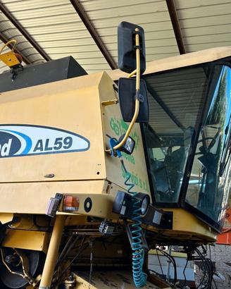 Mietitrebbia New Holland AL 59/2
