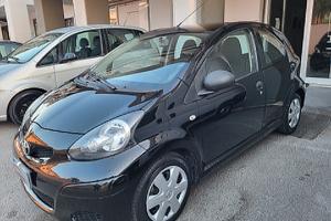Toyota Aygo 1.0 12V VVT-i 5 porte 04/2011KM 103000