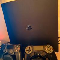 PS4 Pro, con giochi e accessori 