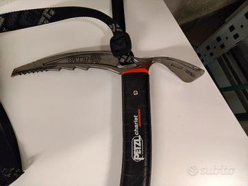 Piccozza Petzl Summit