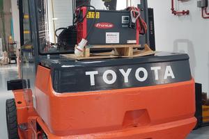 toyota muletto frontale 85.q.li