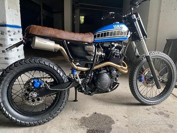 Yamaha XT 600 con tutti i documenti originali