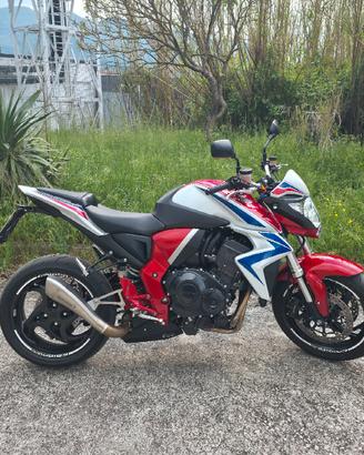 cb 1000 r