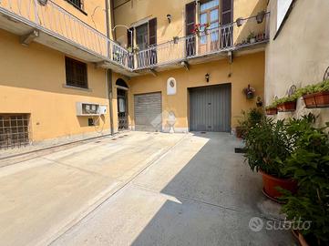 3 LOCALI A CAPRINO BERGAMASCO