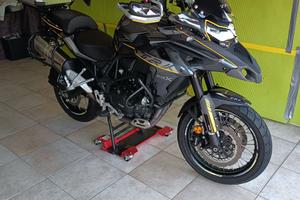 Benelli Trk 502x
