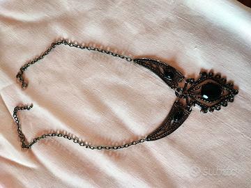 Collana metallo e pietre di origine Turca