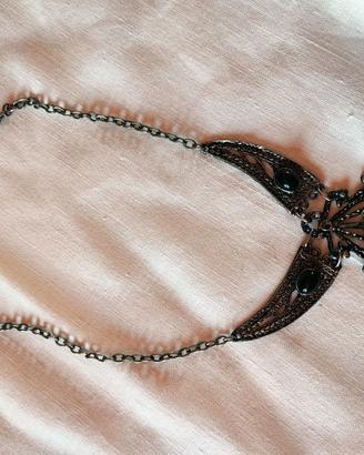 Collana metallo e pietre di origine Turca