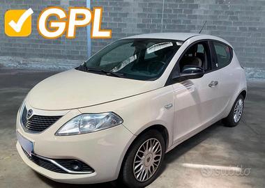 Lancia Ypsilon 1.2 69 CV 5 porte GPL Ecochic Gold 