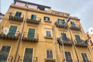 Posto letto in doppia 2 studentesse via a.narbone