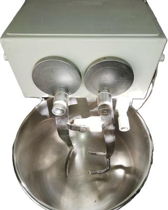 Impastatrice a braccia tuffanti Bernardi FM8