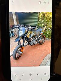 Ktm 640 lc4 supermotard