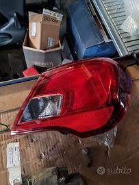 Fanale posteriore destro OPEL CORSA E del 2018