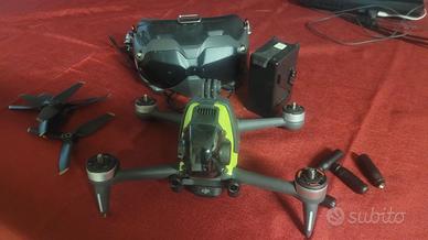 DJI FPV – drone + visori –