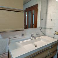 arredo bagno completo di specchio con led 