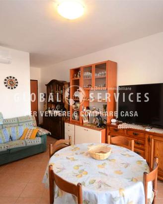 Trilocale con garage in zona semicentrale