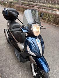 Piaggio Beverly 350 Sport Touring