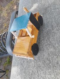 simpatica creazione in legno