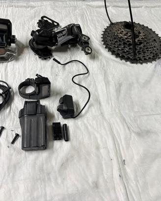 Shimano GRX Di2 11v Synchro Shift