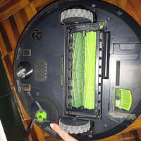robot Roomba i3 