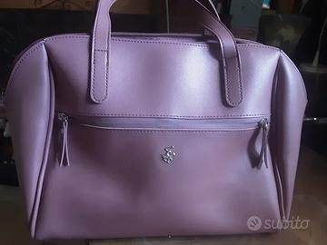 Borsa semplice in pelle, di un rosa