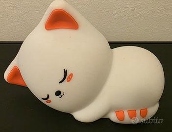 Luce notturna a forma di gatto di LEGAMI. 