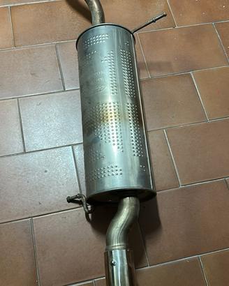 Marmitta con tubo di scarico