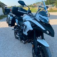 Moto Benelli TRK