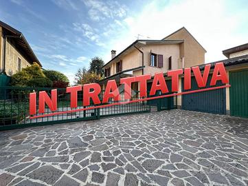 VILLA SINGOLA A RIVOLTA D'ADDA