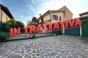 VILLA SINGOLA A RIVOLTA D'ADDA