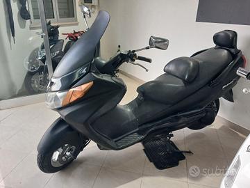 Suzuki Burgman 400