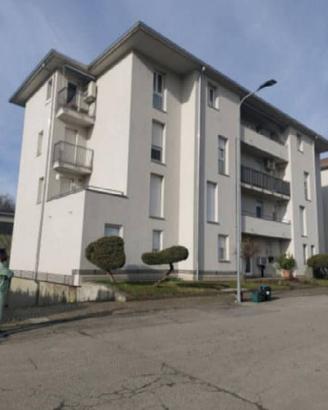 Immobile in asta di 117 m² con 5 locali e box auto