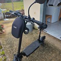 Monopattino elettrico e scooter