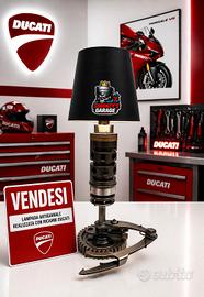 lampada artigianale con ricambi ducati 
