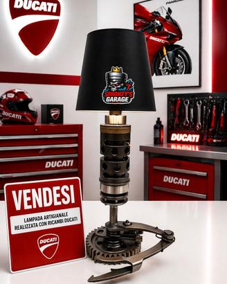 lampada artigianale con ricambi ducati 